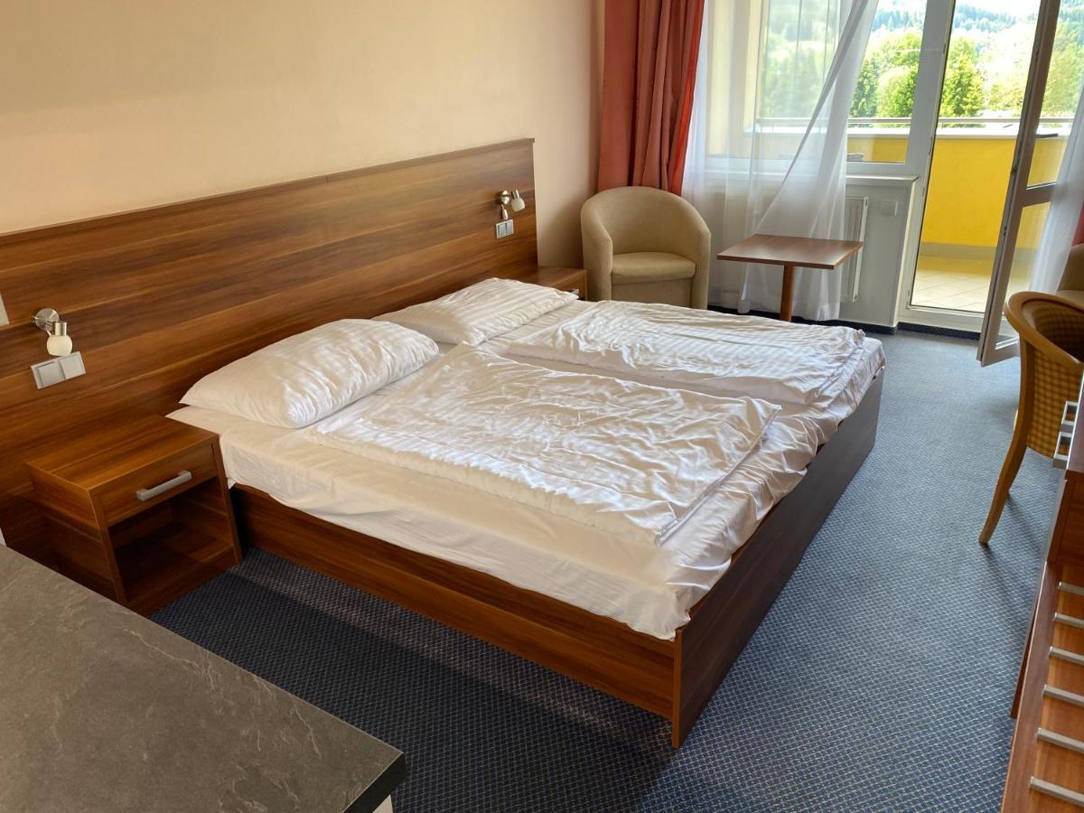 Apartmany Wellness Фримбурк Екстер'єр фото