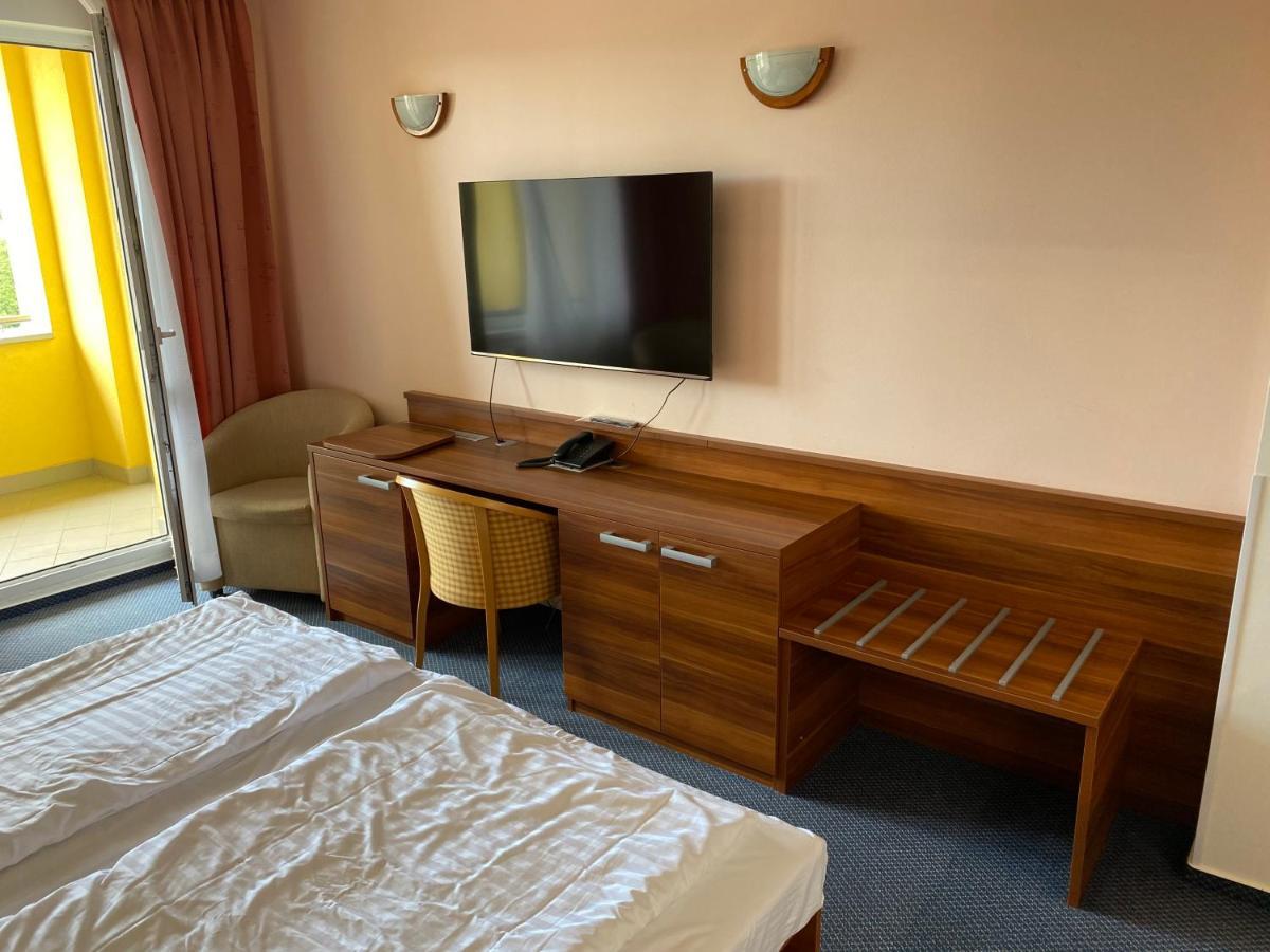 Apartmany Wellness Фримбурк Екстер'єр фото